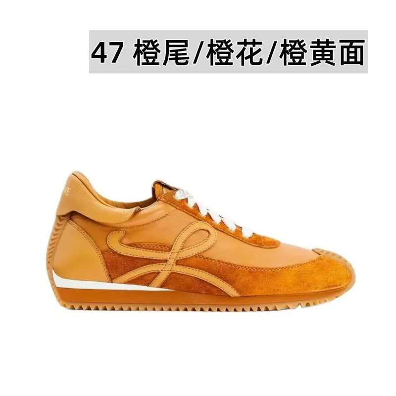 👟👟Ex-factory price 520👟👟 Men's size +10 Super 🔥Hot [LOEWE·Loewe] Forrest Gump shoes, invincible foot feel! The most popular model of the year, shoes with high moral training inside! 2025 new product series 💯Spliced ​​upper. The hidden inner height is soft and comfortable, and the minimalist style is very eye-catching. It is very advanced no matter how you match it. The heel design is novel. Soft and comfortable, and the splicing is light and comfortable: the foot feels invincible. It is rated as the most comfortable running style. It feels like walking on flat ground❤️Original details! The low-cut shoes have the initials of the brand logo on the side, making them a must-have for your shoe cabinet! Upper: imported suede + cowhide + original cloth splicing, cowhide foot pads, original customized abrasive tool combination outsole! Original packaging! 🏆 ✦Upper: imported suede + cowhide + original fabric splicing ✦Insole: movable latex cowhide insole ✦Outsole: original molded TPU combination outsole ✦Female size: 35--40, ✦Male size: 39--45,